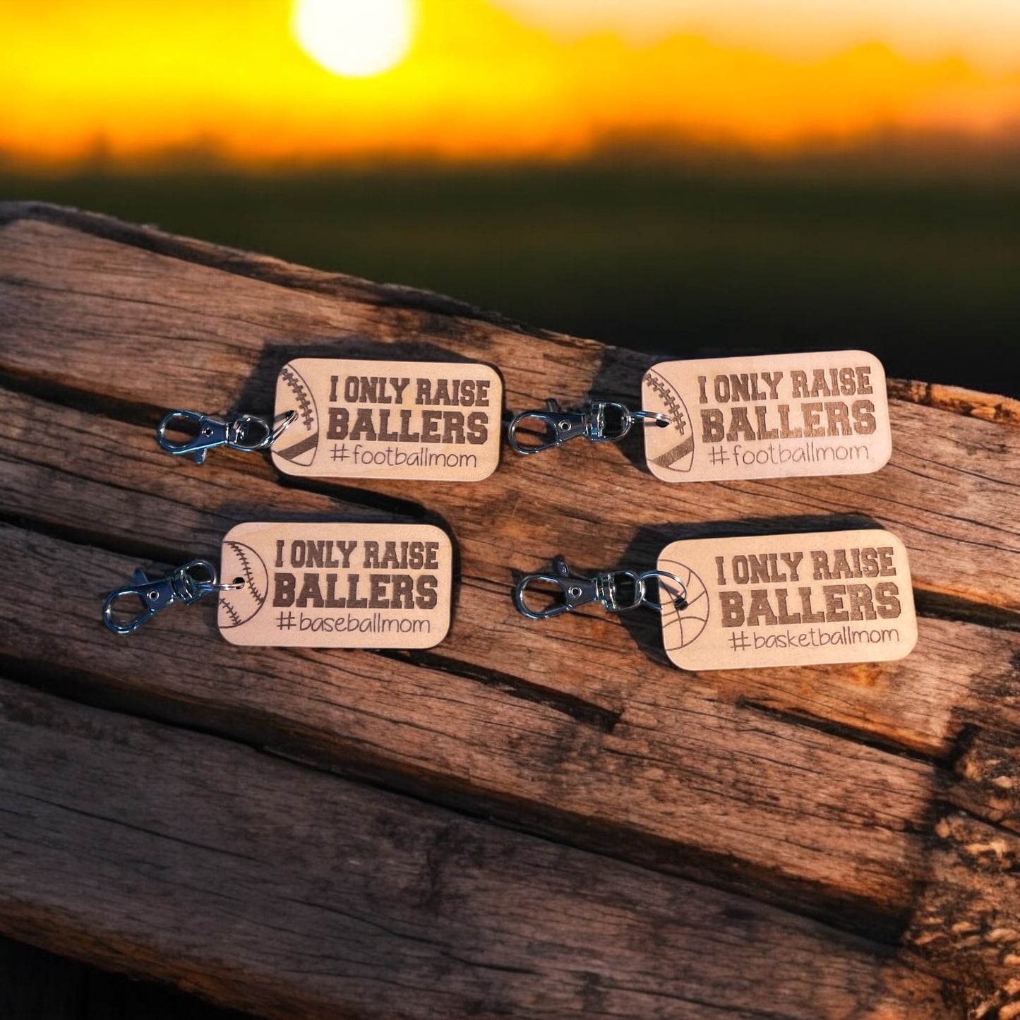 Sport Mom Keychain⚽️🏀🏈⚾️