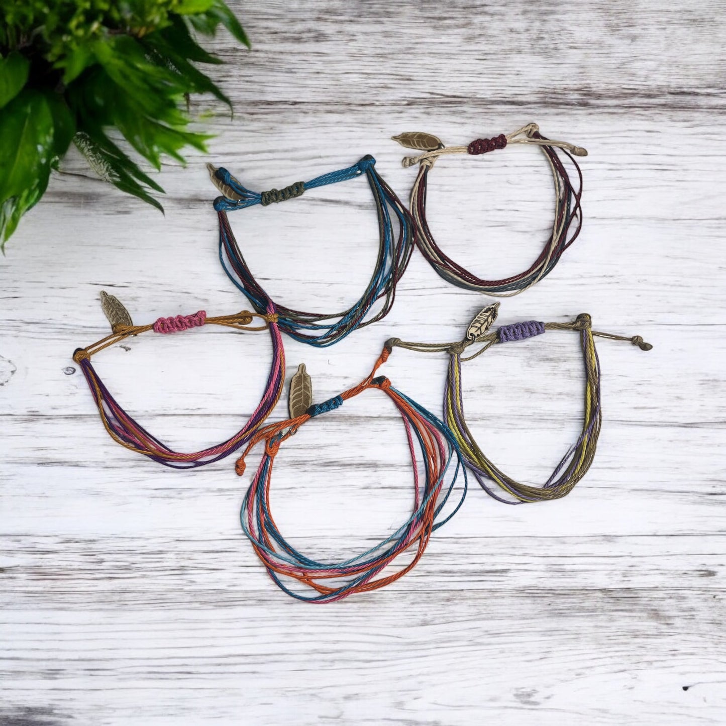 FEATHER BOHO BRACELET