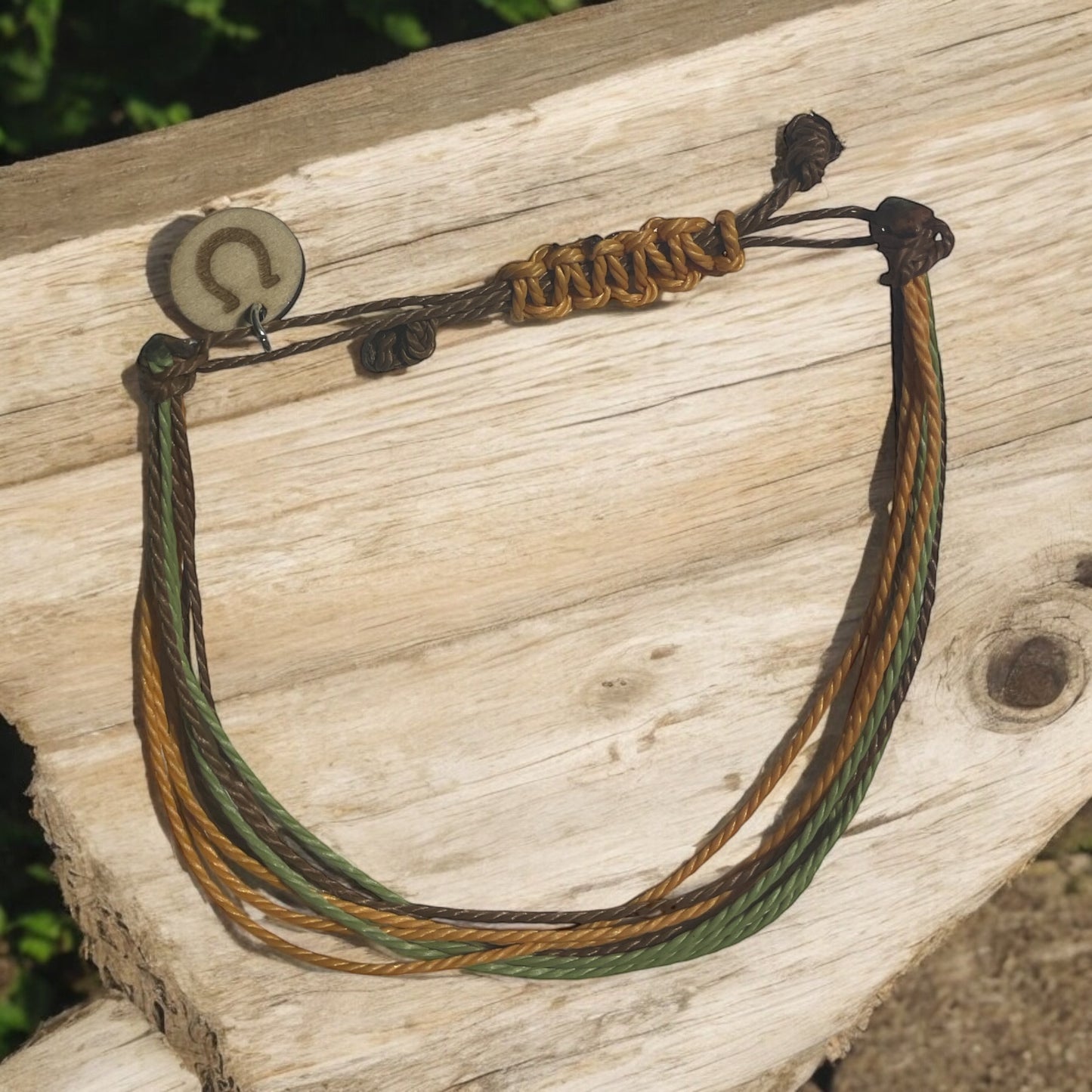 HORSESHOE BRACELET
