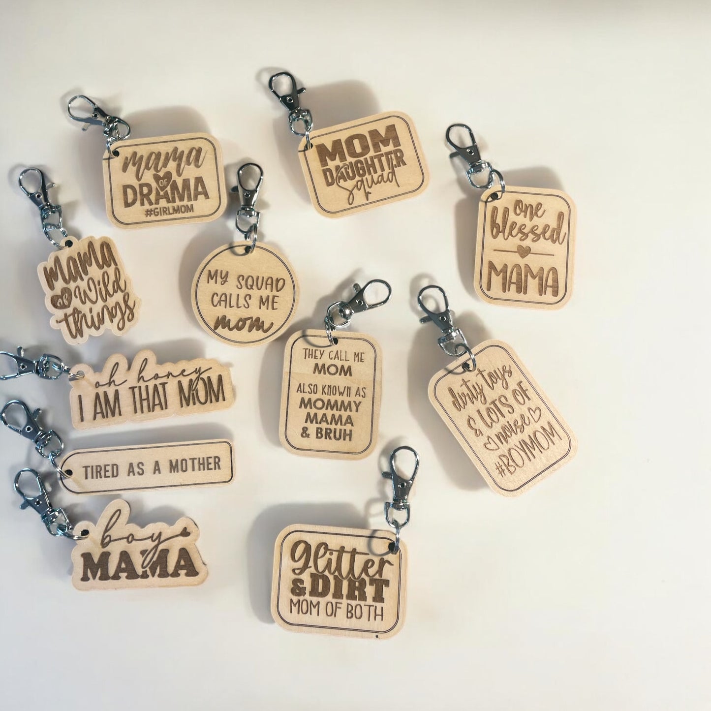 MOM KEYCHAIN